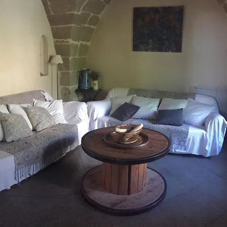 Villa Belle Maison De Village Avec Piscine *