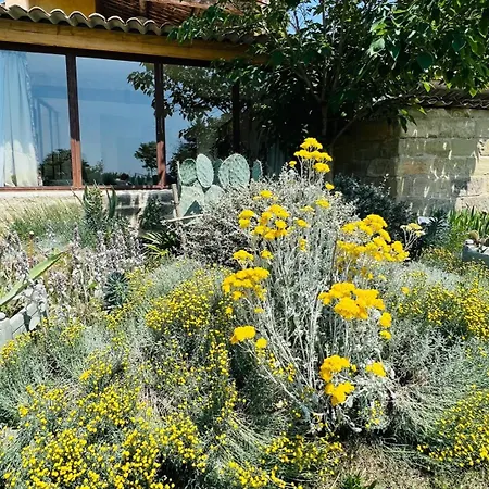 Villa Belle Maison De Village Avec Piscine Saint-Quentin-la-Poterie
